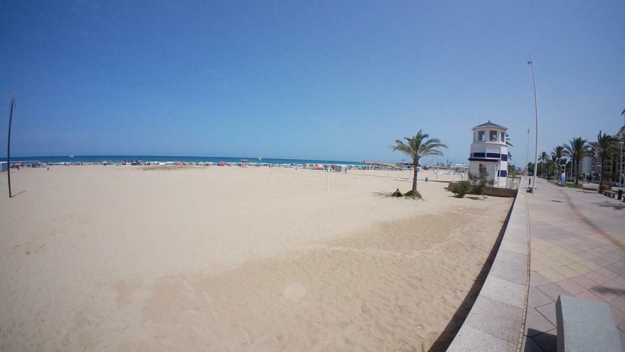 Preciosos Apartamentos Caracola En La Primera Linea De La Playa De Gandía Buitenkant foto